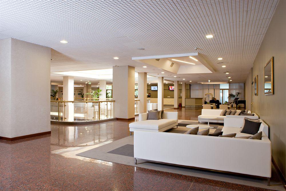 Hotel Atahotel Quark 4*