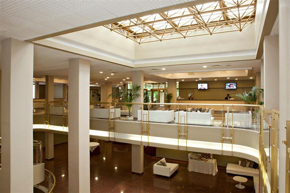 Atahotel Quark Hotel 4*