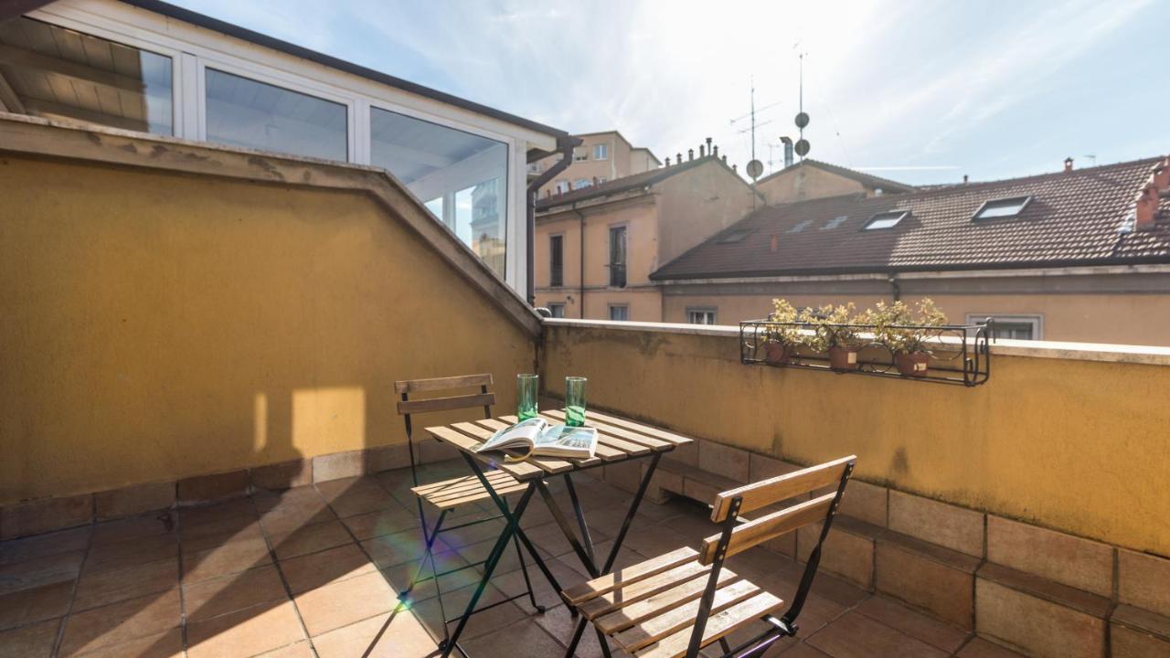 Italianway - Regina Giovanna 22 * Milano
