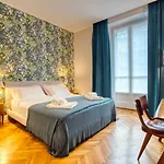 Dimora Claudia - Elegante Matrimoniale Con Bagno, Private Rooms, Self Check In, No Reception