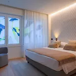 Sant\'Ambrogio Apartments, Reception H24