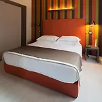 Fifty House Cellini