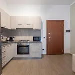 I Host Apartment - Montesuello 9