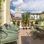 Zen Garden Rooftop Terrace And Duomo View