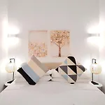 Repubblica Suite Iii-Hosted By Sweetstay