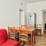 Xenia Apartments - Apartment In Fondazione Prada