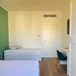 Elegante E Spazioso Appartamento