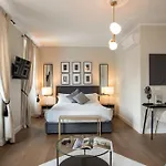Daplace - Corso Monforte Suites