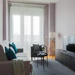 The Best Rent - Spacious One-Bedroom Apartment In Moscova District