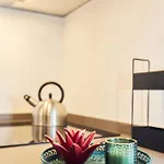 Suite Sanzio 14 - Vicino A Fiera Milano City E Stadio