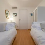 Xenia Apartments - Luxury & Elegant Penthouse In City Life