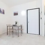 Citylife-Centro, Amazing New Apt With Wifi & Ac