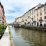 Dehomes - Porta Genova Luxury Stay