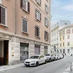 Easylife - Elegante Appartamento In Moscova