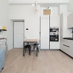Washington Modern Apartment