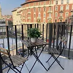 Corso Vercelli Cozy Modern Flat