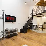 Luxury Loft Cavalcanti 2