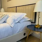 Mico Elegante E Raffinato Trilocale Appartamento