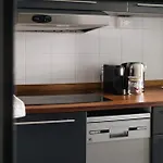 Elegant One-Bedroom Apartment In Porta Romana