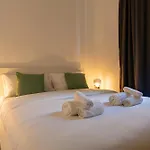 Casa Maciachini-Green Suite-M3 10 Minutes To Duomo
