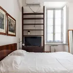 Spacious And Bright Three-Room Apartment Just Few Steps From The Duomo
