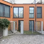 Center Design House