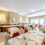 Hotel Ascot