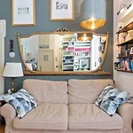 Altido Warm Flat For 3 In Isola, 10 Min To Centre