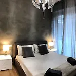 De Angeli Modern Apartment