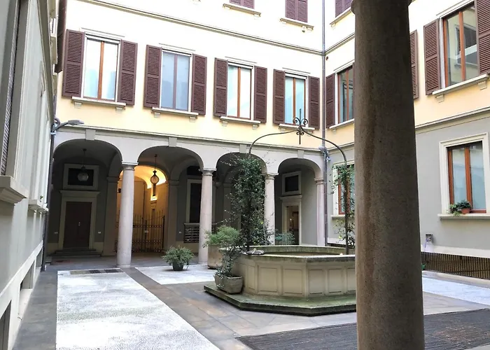 Artsy Loft in Brera / Duomo