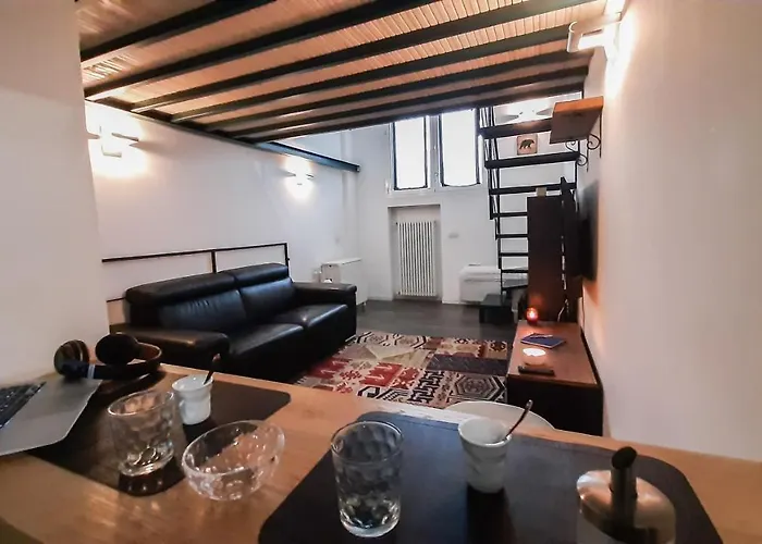Altido Stylish Loft For 4 In Famous Navigli District