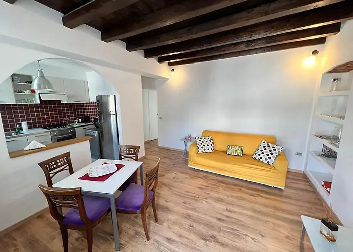 Lovely 1 Bdr Apartment In Paolo Sarpi
