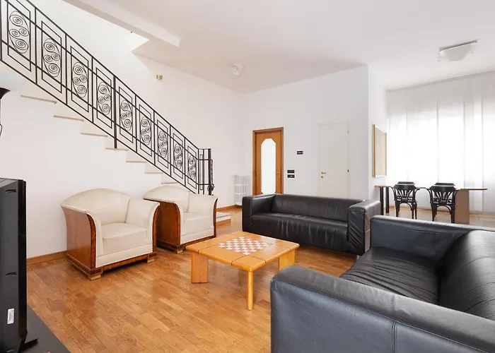 Ca\' Stellini - Comoda Casa Indipendente Con Parcheggio Privato