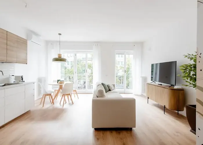 Luxury 2 Bedroom Apartament, Close To San Siro, Fiera And 10 Min Metro To Duomo