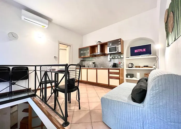 Old Style Navigli Apartment