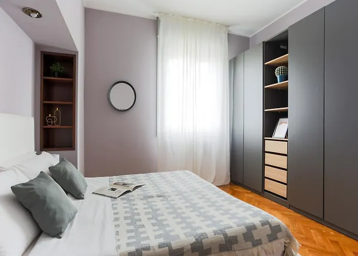 The Best Rent - Spacious One-Bedroom Apartment In Moscova District
