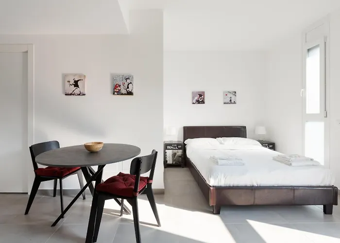 Udine M2 - Bright And Cozy Studio