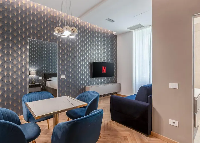 Luxury Apartment - Near Stazione Centrale