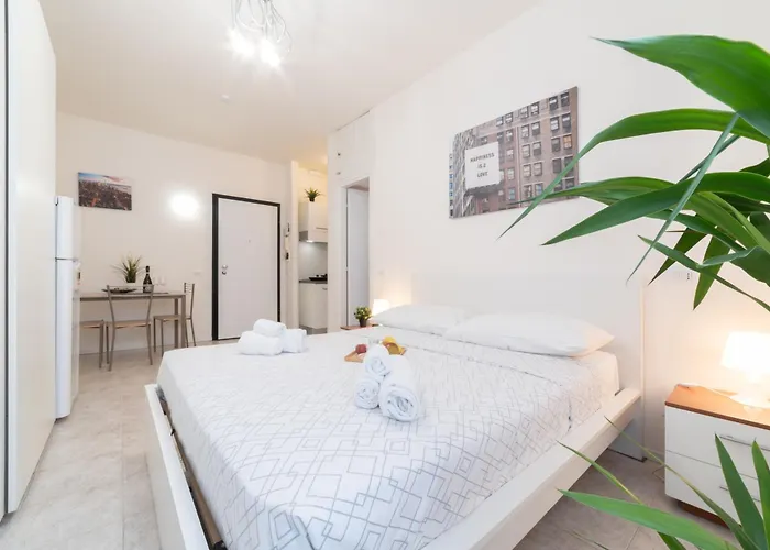 Citylife-Centro, Amazing New Apt With Wifi & Ac