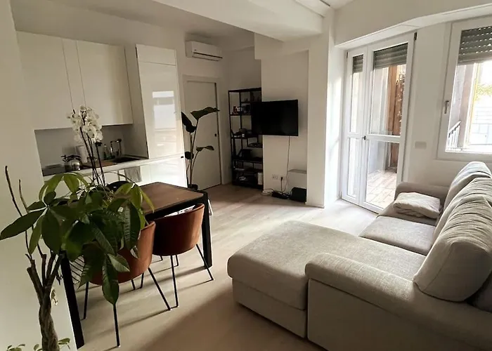 Modern Apartment - Walking Distance To Milan Central Station