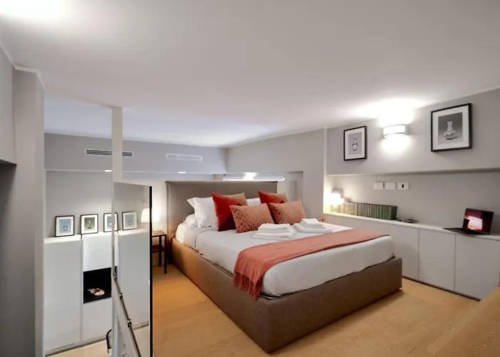 Milan Style Loft In Great Location