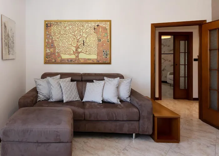 Comfortable Two Bedrooms Apartment Chiesa Rossa - Mirable Pm