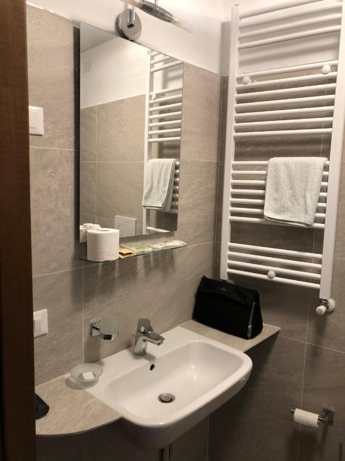 Nuovo Hotell *