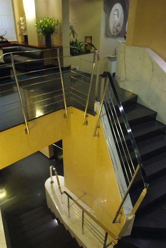 Hotel Qc Porta Romana 4*