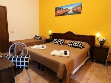 Royal Hotel 3*