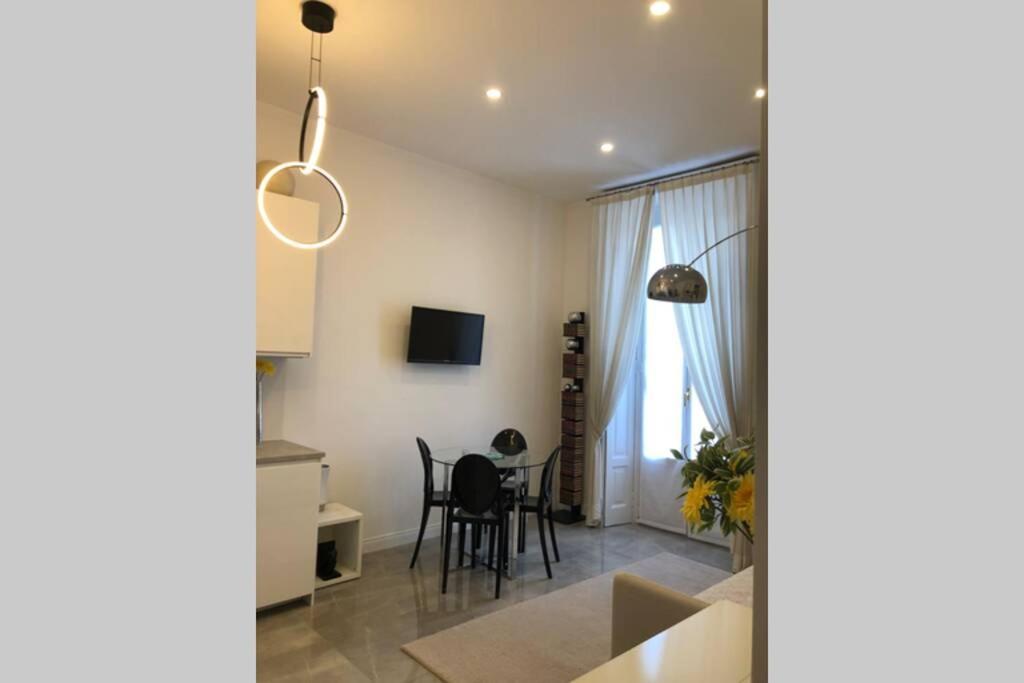 Casa Alberto Da Giussano, Elegante Bilocale In Centro Con Balcone Sul Parco Appartamento *