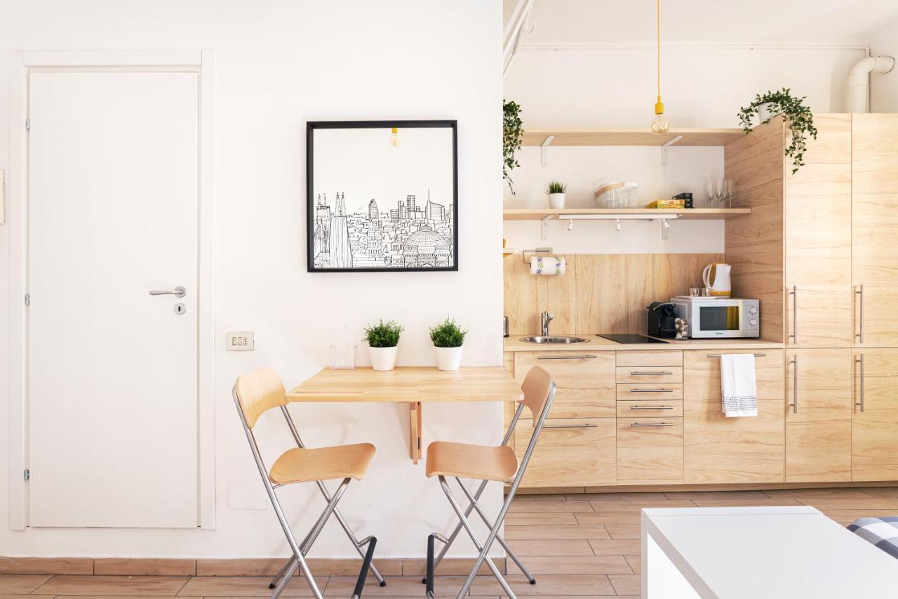 A Yellow Touch - Modern In Isola Lejlighed