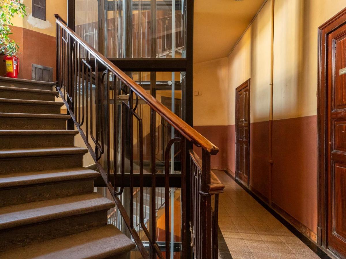 Appartement The Rent - Cozy Two-bedrooms In Pasteur District Milaan