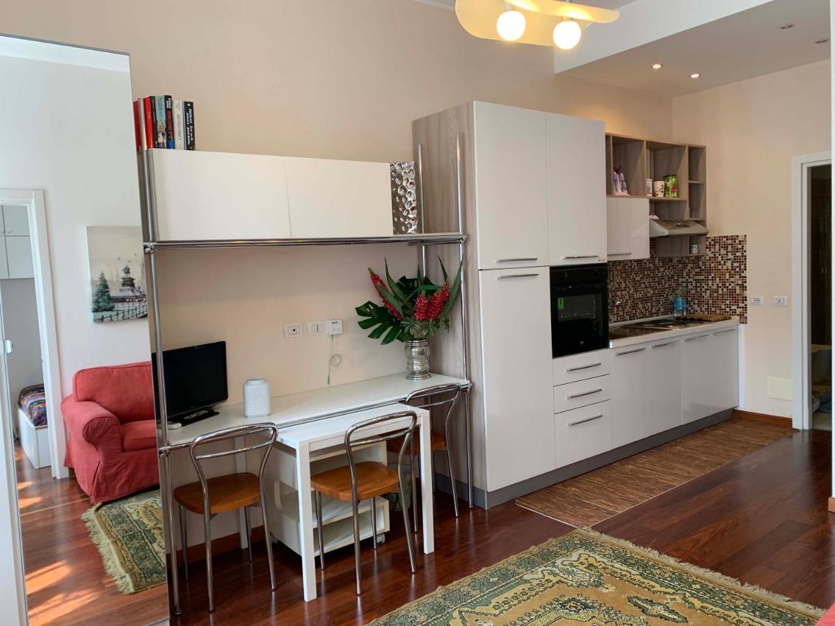 Appartement Bilocale Appena Ristrutturato - Stazione Milaan