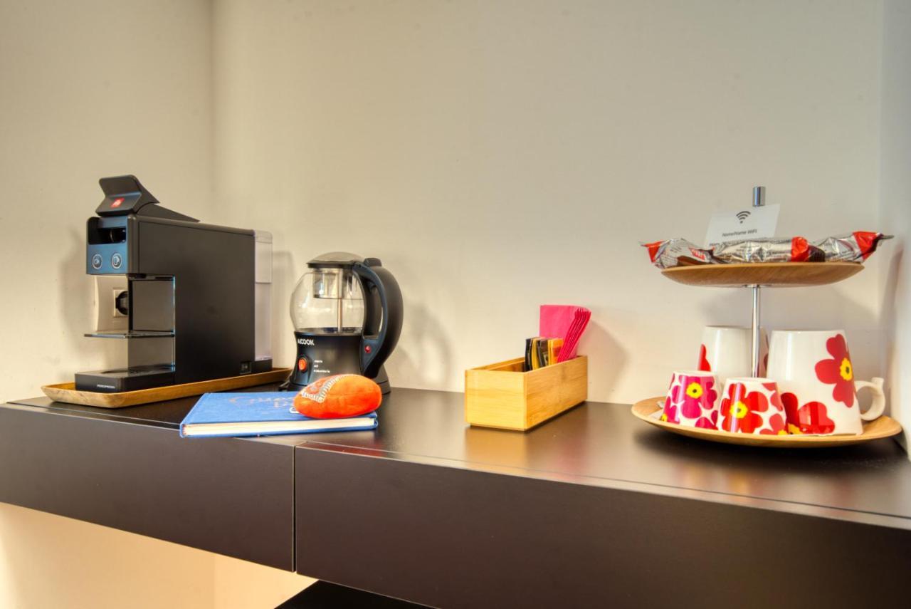 Dimora Claudia - Elegante Matrimoniale Con Bagno, Private Rooms, Self Check In, No Reception *